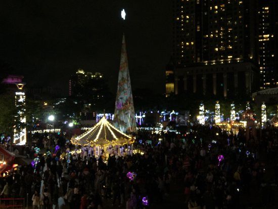 新北市市民廣場